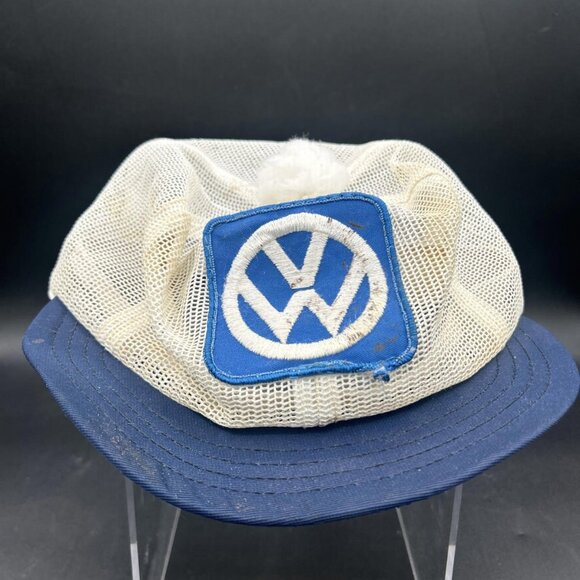Vintage Volkswagen Mesh Short Brim Adjustable White And Blue Hat, with Pompom - Picture 2 of 9